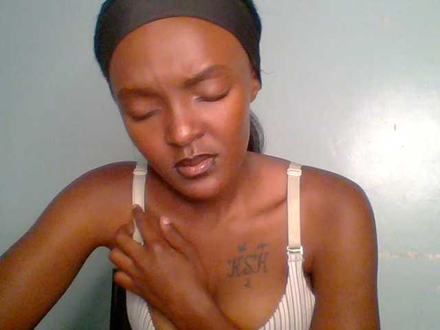 Sweet-spicydall live cam on BongaCams