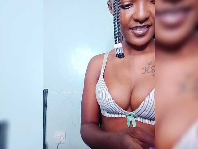 Sweet-spicydall live cam on BongaCams