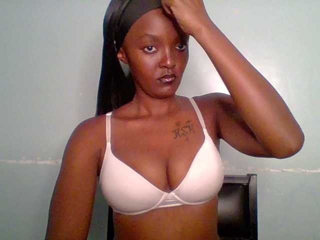 Sweet-spicydall live cam on BongaCams