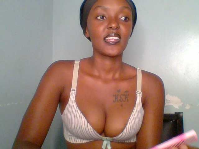 Sweet-spicydall live cam on BongaCams