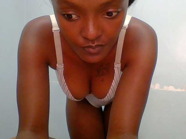 Sweet-spicydall live cam on BongaCams