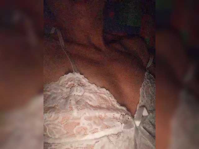 Alina-9999 live cam preview