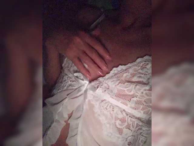 Alina-9999 live cam preview
