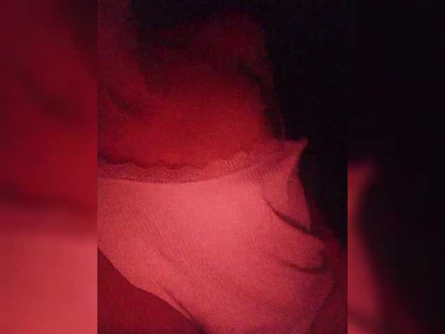 Alina-9999, en directo ahora en BongaCams