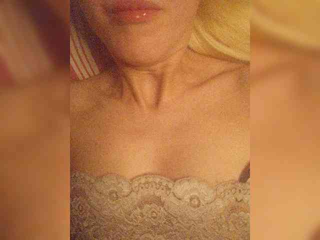 Alina-9999 webcam