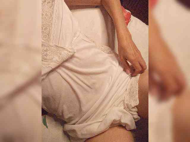 Alina-9999 webcam