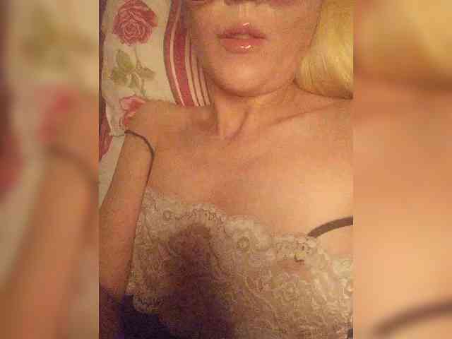 Alina-9999 webcam