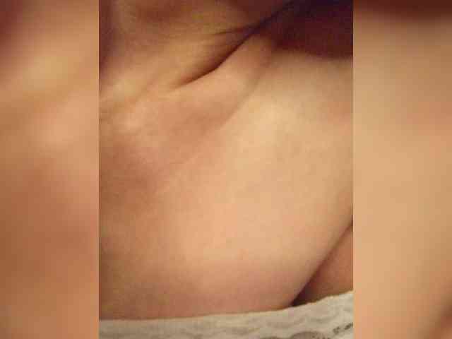 Alina-9999 webcam