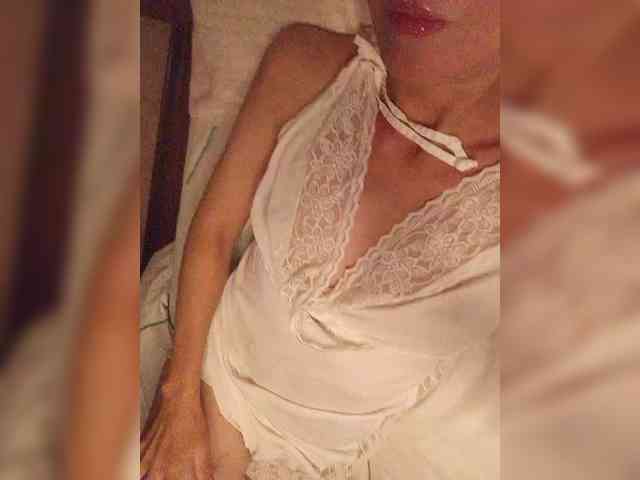 Alina-9999 webcam