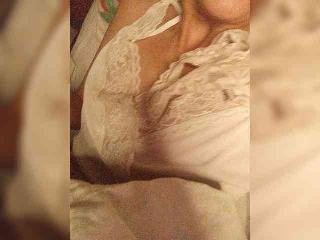 Alina-9999 webcam