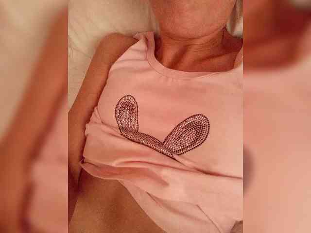 Alina-9999 webcam