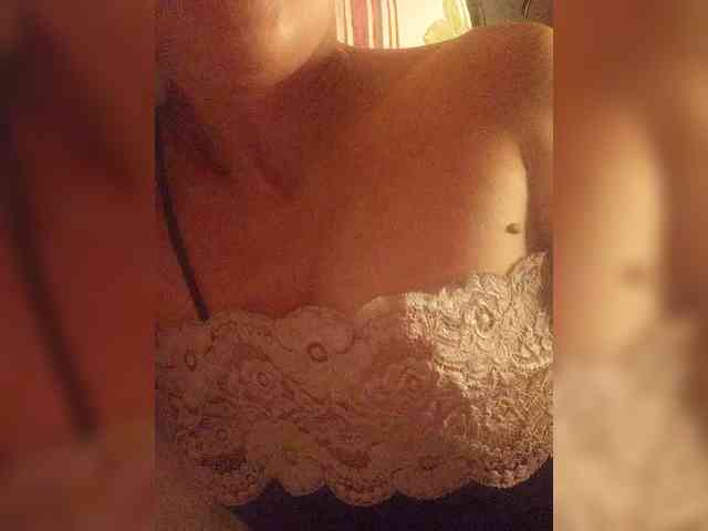 Alina-9999 webcam