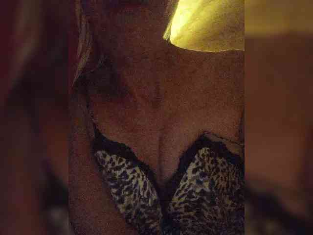 Alina-9999 webcam