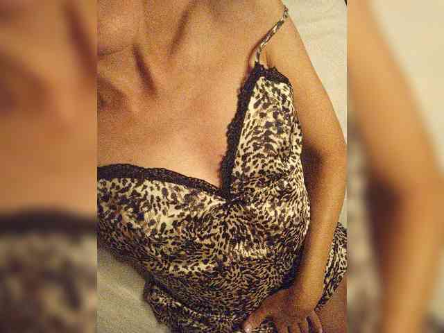 Alina-9999 webcam