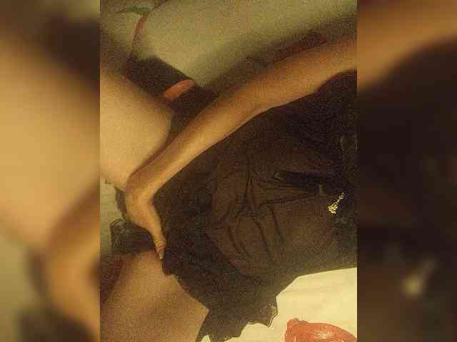 Alina-9999 webcam