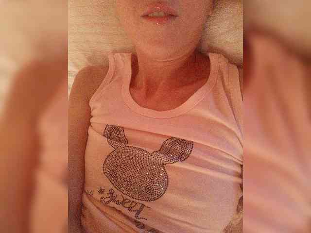 Alina-9999 webcam