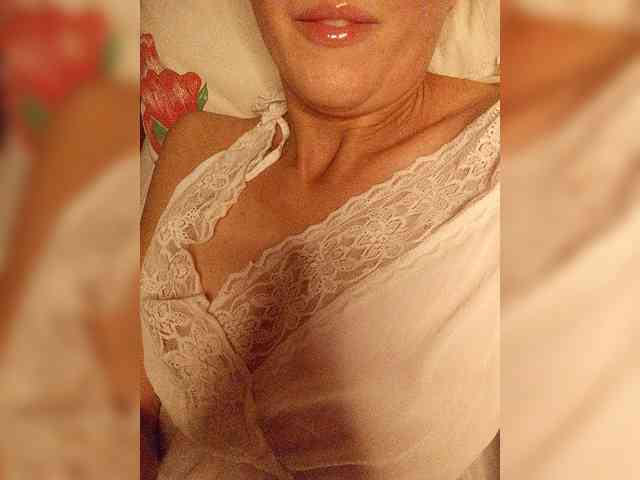 Alina-9999 webcam