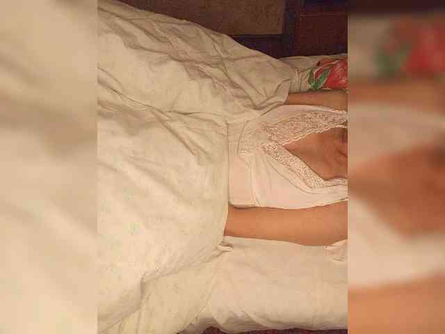 Alina-9999 webcam