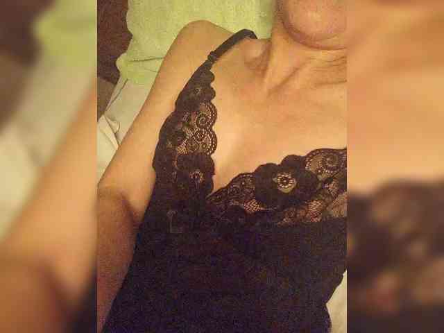 Alina-9999 webcam