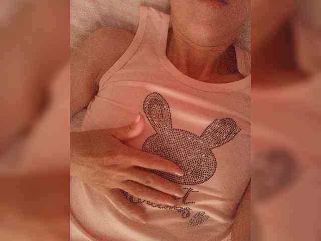 Alina-9999 webcam