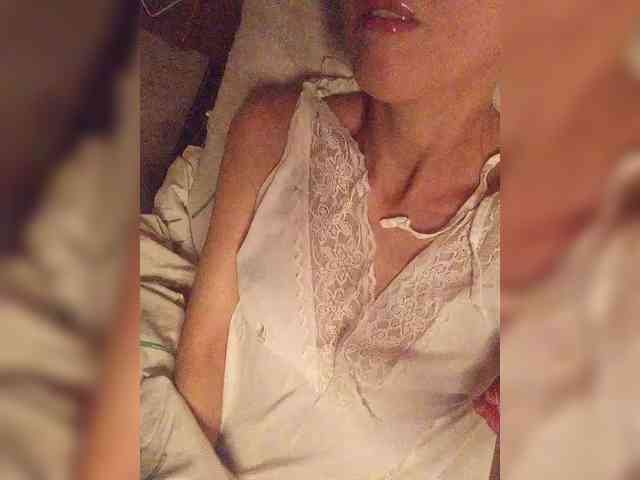 Alina-9999 webcam