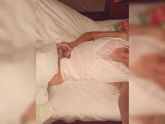 Alina-9999 webcam