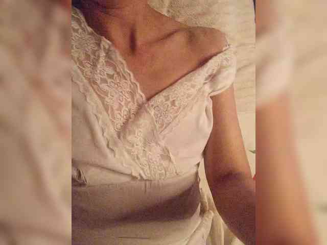 Alina-9999 webcam