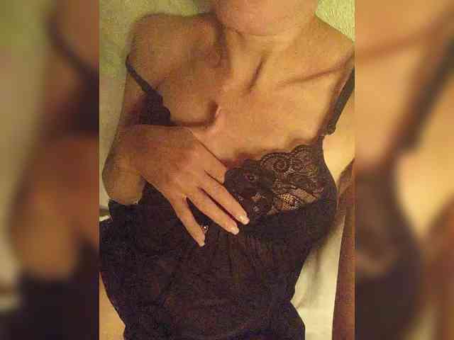 Alina-9999 webcam