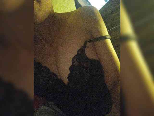 Alina-9999 webcam