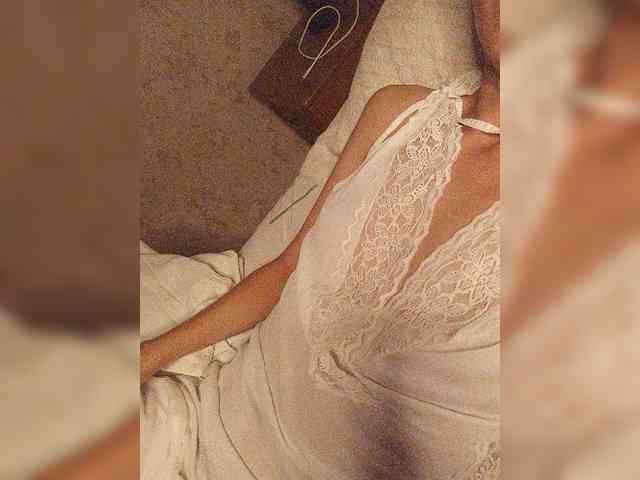 Alina-9999 webcam