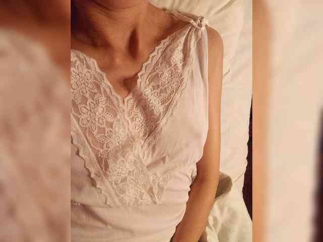 Alina-9999 webcam