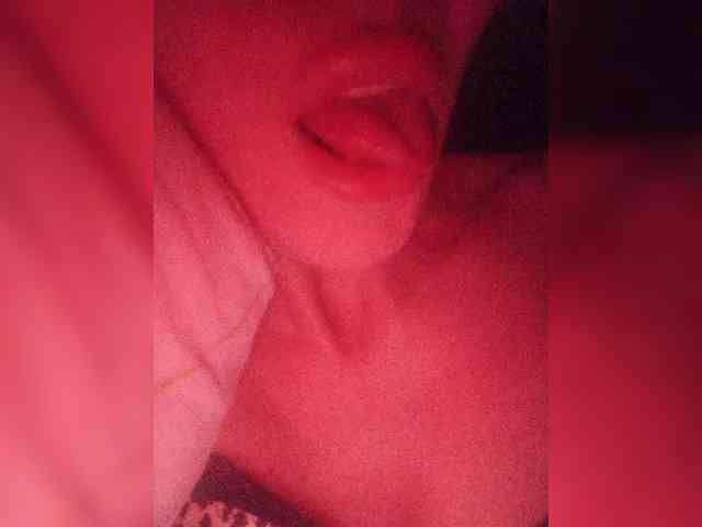 Alina-9999 webcam
