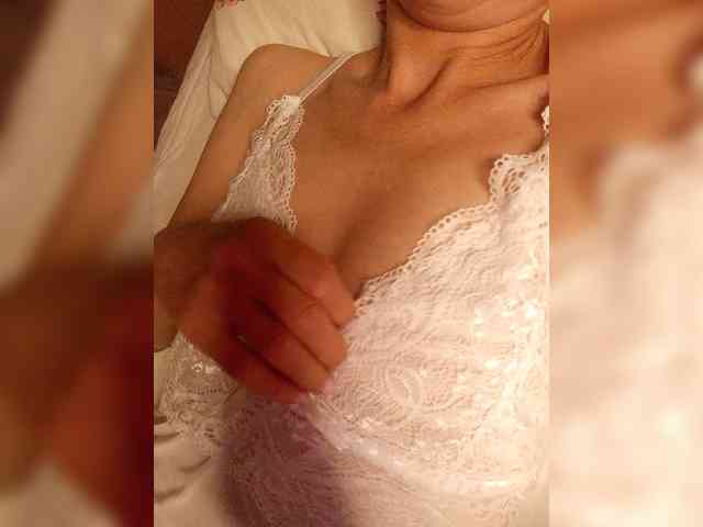 Alina-9999 webcam
