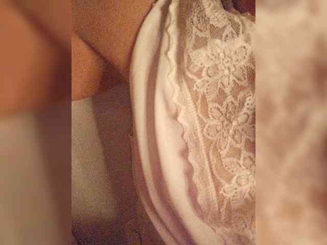 Alina-9999 webcam