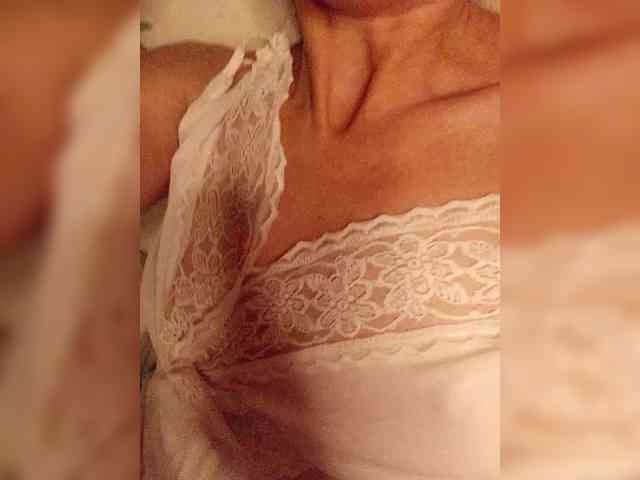 Alina-9999 webcam