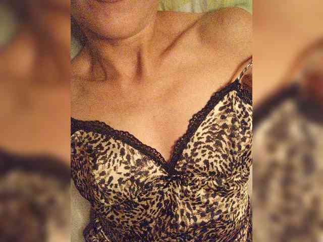 Alina-9999 webcam