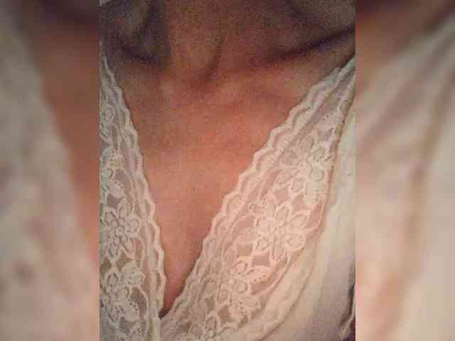 Alina-9999 webcam