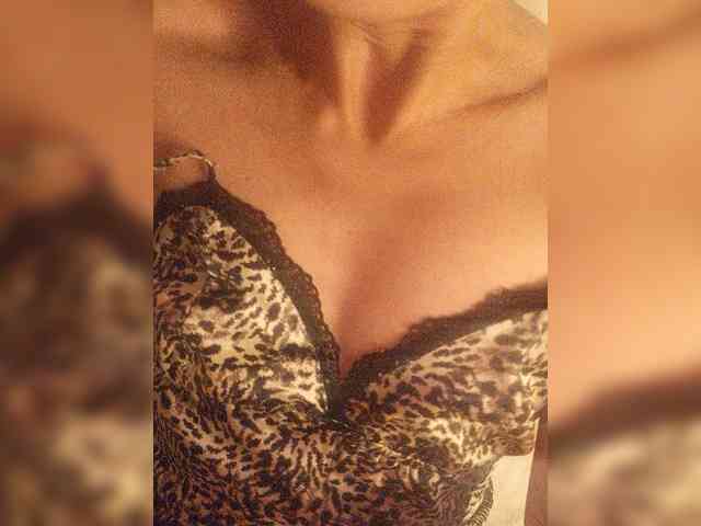 Alina-9999 webcam