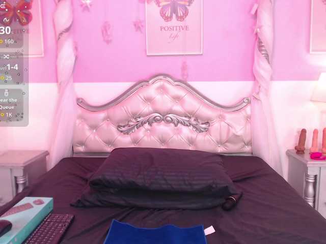 TaniaPierce live cam on BongaCams