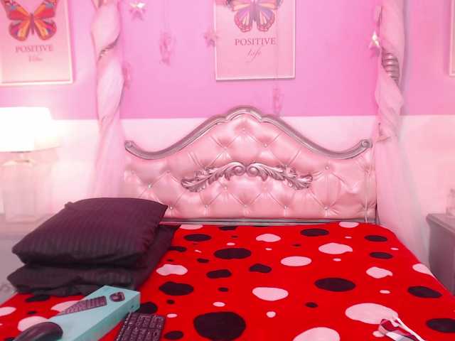 TaniaPierce live cam on BongaCams