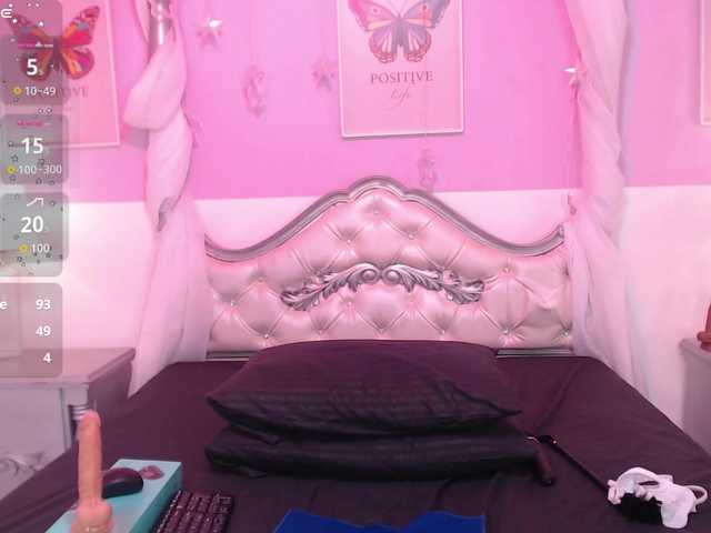 TaniaPierce live cam on BongaCams