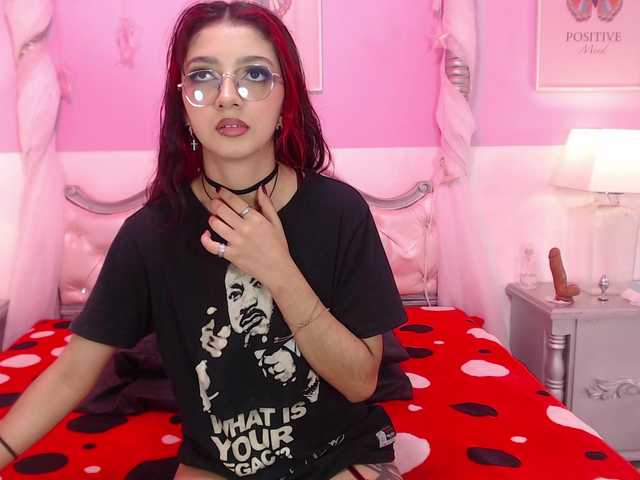 TaniaPierce live cam on BongaCams