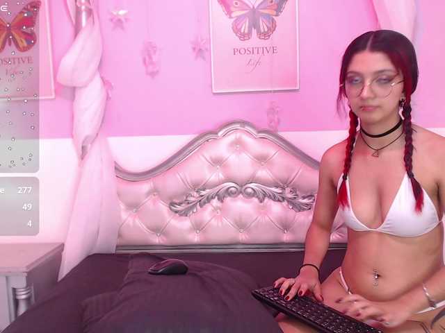 TaniaPierce live cam on BongaCams