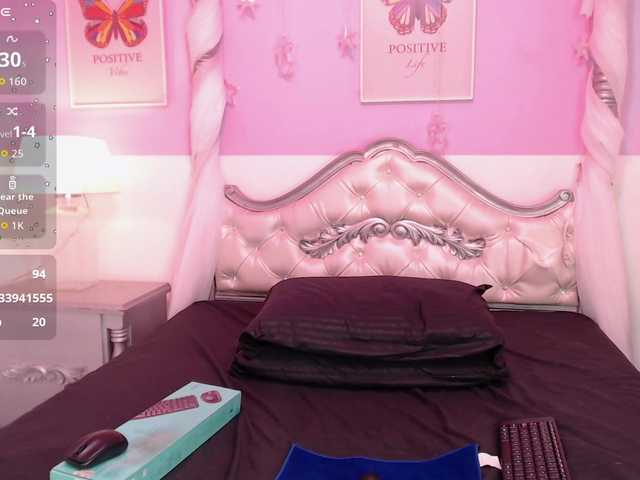 TaniaPierce live cam on BongaCams
