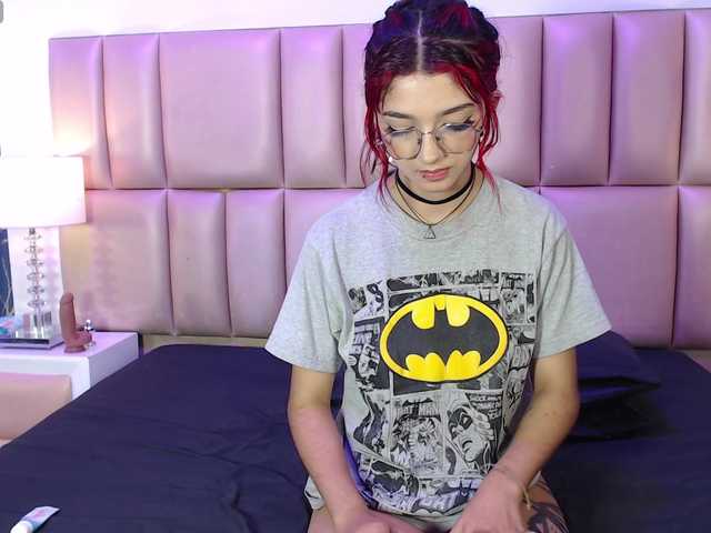 TaniaPierce live cam on BongaCams