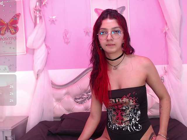 TaniaPierce live cam on BongaCams