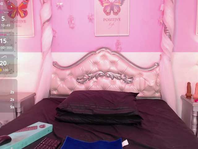 TaniaPierce live cam on BongaCams
