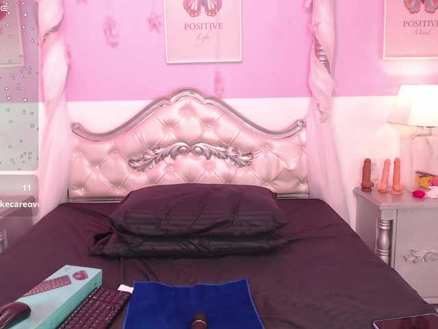 TaniaPierce live cam on BongaCams