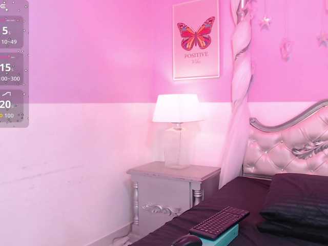 TaniaPierce live cam on BongaCams