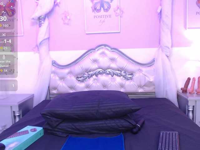 TaniaPierce live cam on BongaCams